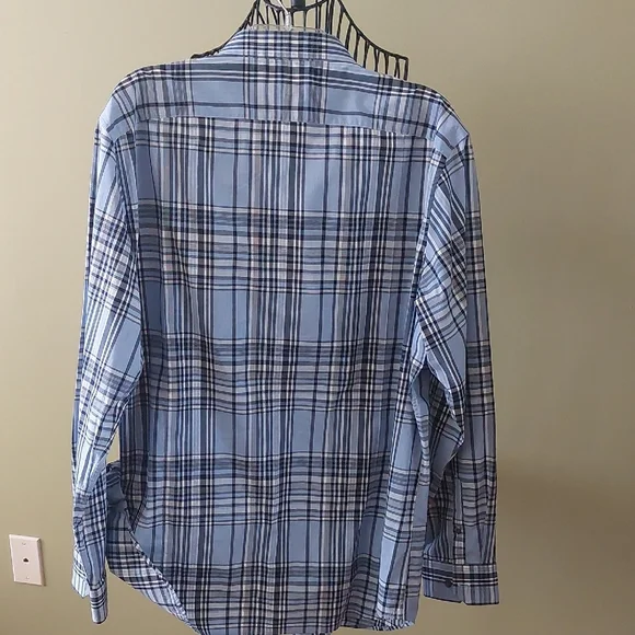 "Banana Republic", Size XL-17-17.5 Men's Blue and White Checkered Shirt - Picture 6 of 7